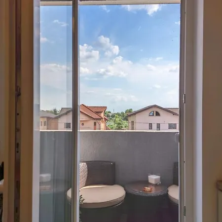 Stylish Sunrise - Balcony & Parking 公寓 *